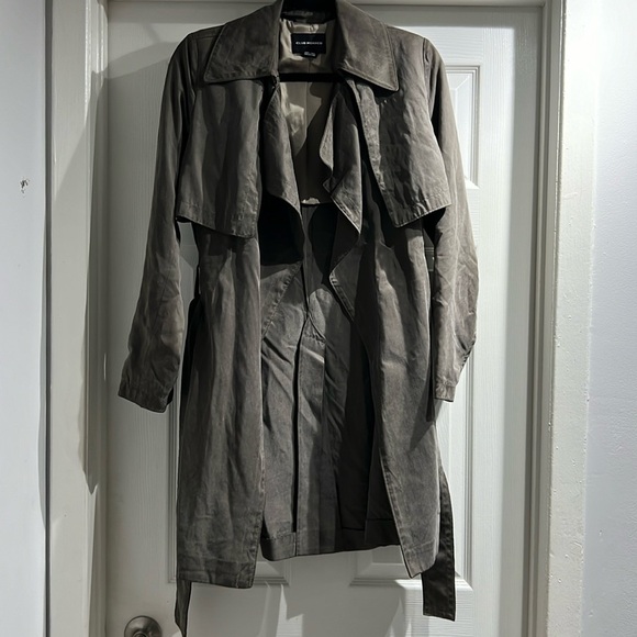 Club Monaco Olive Green trench jacket - Picture 3 of 8